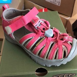 Keen hiking water proof sandals
